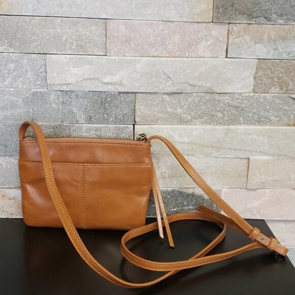 Hobo Amble Leather Crossbody - Picture 6 of 8